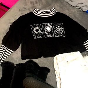 3 picture frame black striped long sleeve shirt